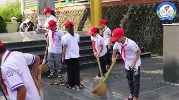 LIÊN ĐỘI TRƯỜNG TIỂU HỌC SỐ 1 THỊ TRẤN TÂN UYÊN TỔ CHỨC DÂNG HƯƠNG DỌN VỆ SINH ĐÀI TƯỞNG NIỆM
