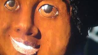 Stephanie Edwards reveals 'Facial Secret' on 2011 Rose Parade