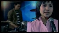La Luna - Berpisah (Official Music Video)  - Durasi: 4:24. 