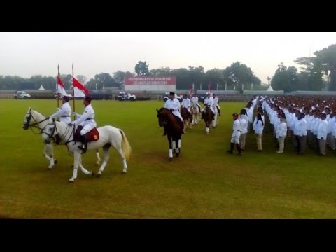 Berita 17 Agustus 2015 VIDEO Menunggang Kuda, Prabowo 