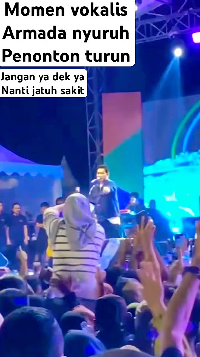 Vokalis Armada nyuruh penonton turun biar gk jatuh #armada #konser #konsermusik #band #penantian #ok