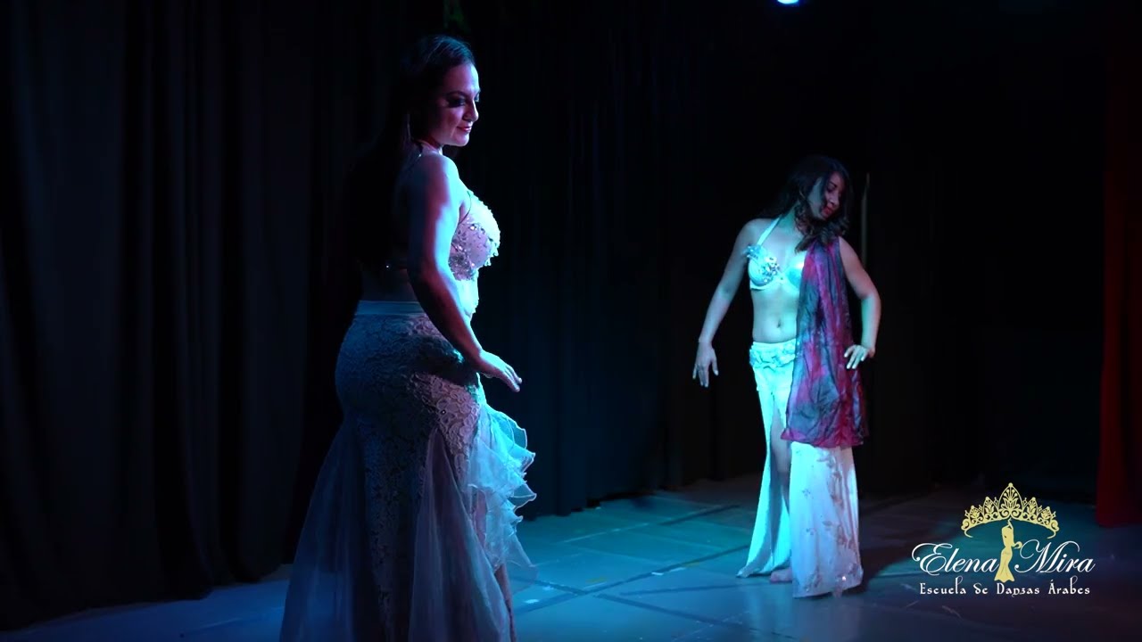 DUO - BREAKING FREE MODERNO (BELLYCHRISTMAS 2021- ELENA MIRA ESCUELA DE DANZAS ÁRABES)