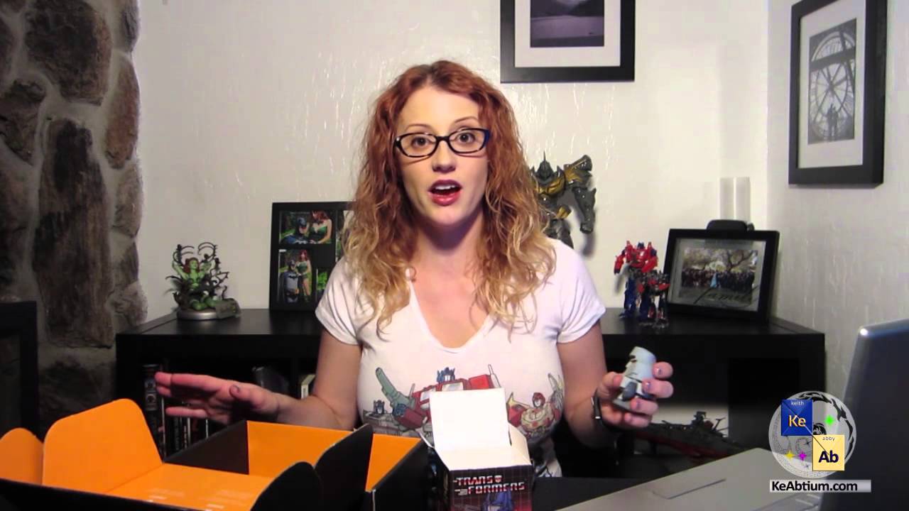 LootCrate June 2014 Transformers Unboxing with Abby Dark Star - YouTube
