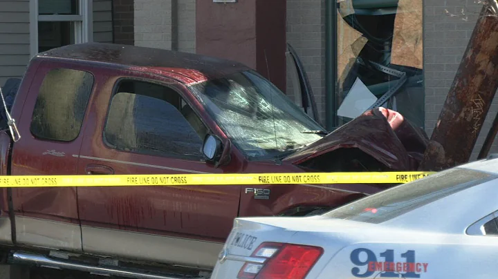 3 carjacking suspects arrested after police chase, crash in Butchertown neighborhood