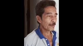 Seorang bapak tukang sol sepatu nekad membangun rumah.kata bpk:  Semua karena Tuhan,setia saja..😇