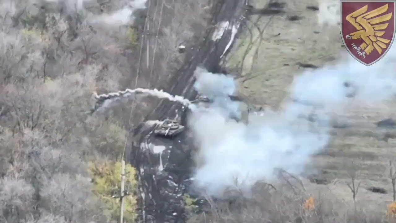 A Ukrainian paratrooper of the 95th Air Assault Brigade ambushed a Russian T-80BV