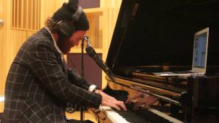 Studio Brussel: Chet Faker - I Want Someone Badly (Jeff Buckley Cover) chords