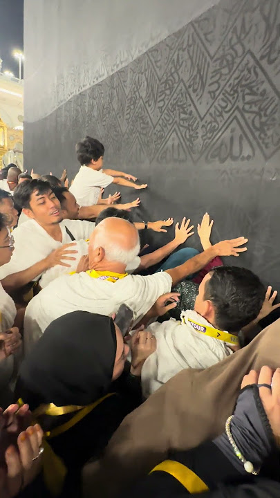 jamaah Umroh Cium Ka’bah #mekkah #travel