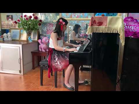 【15歳が】千本桜 (Senbonzakura/One Thousand Cherry Trees) feat. 初音ミク - Piano Cover - Pianist Hằng Nga