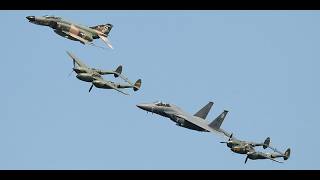 THE AIRSHOW HAS STARTED: LIVE Oshkosh airshow comms with live ATC &amp; cameras!
