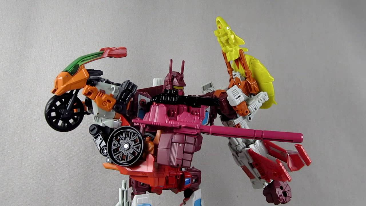 Computron - TFormers Combiner Wars Technobots Boxset Review (7 of 7)