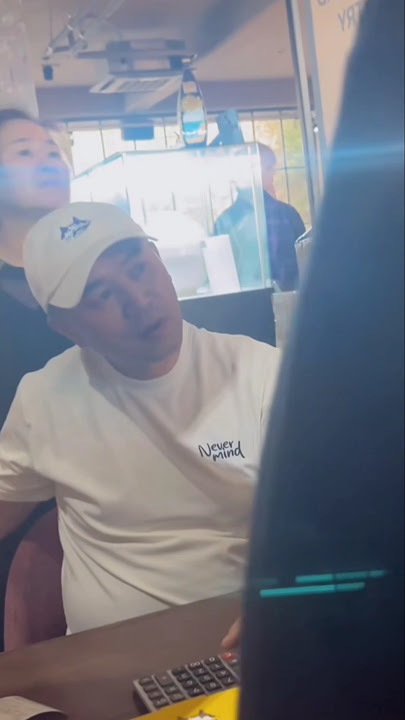 Jimin's Dad at his cafe 'Magnate'in busan🇰🇷|BTS Jimin's Appa😄#jimindad#btsfamily#jiminfamily#magnate