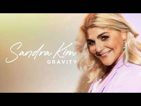 Sandra Kim - Gravity (Officiële Videoclip)