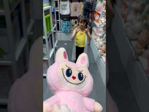 اذا غنو مسكت لابوبو نادر الوردي اشتري لها لابوبو Labubu Shorts 