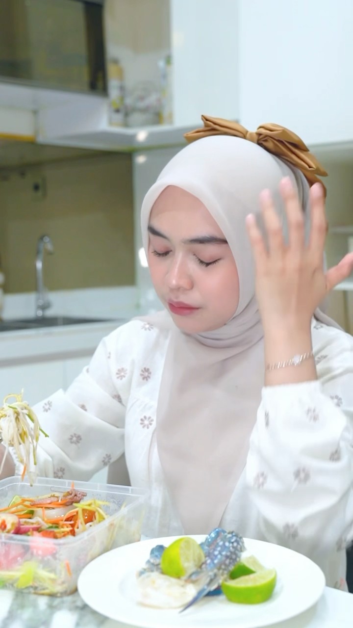 Baru kali ini bu icis sampe nyerah.. #riaricis