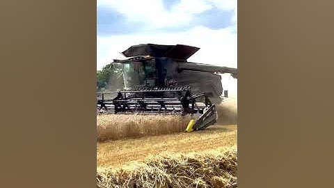 FENDT 10T Ideal Drive Combine Harvester Farming Video #shorts