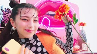 中条あやみ、ポップなセットでミュージカル調のダンス挑戦！　Pinterest新テレビCM「ピンタレスト　インテリア篇」