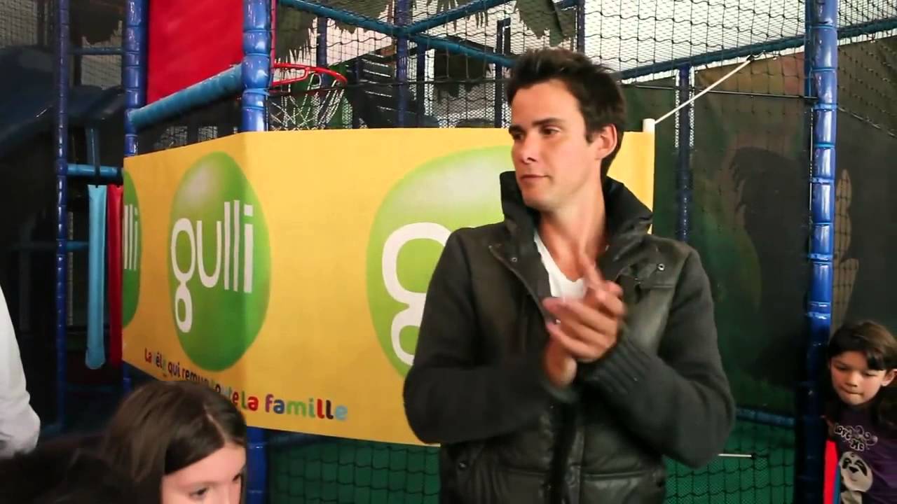 Joan au Gulli Parc de Bry sur Marne - YouTube
