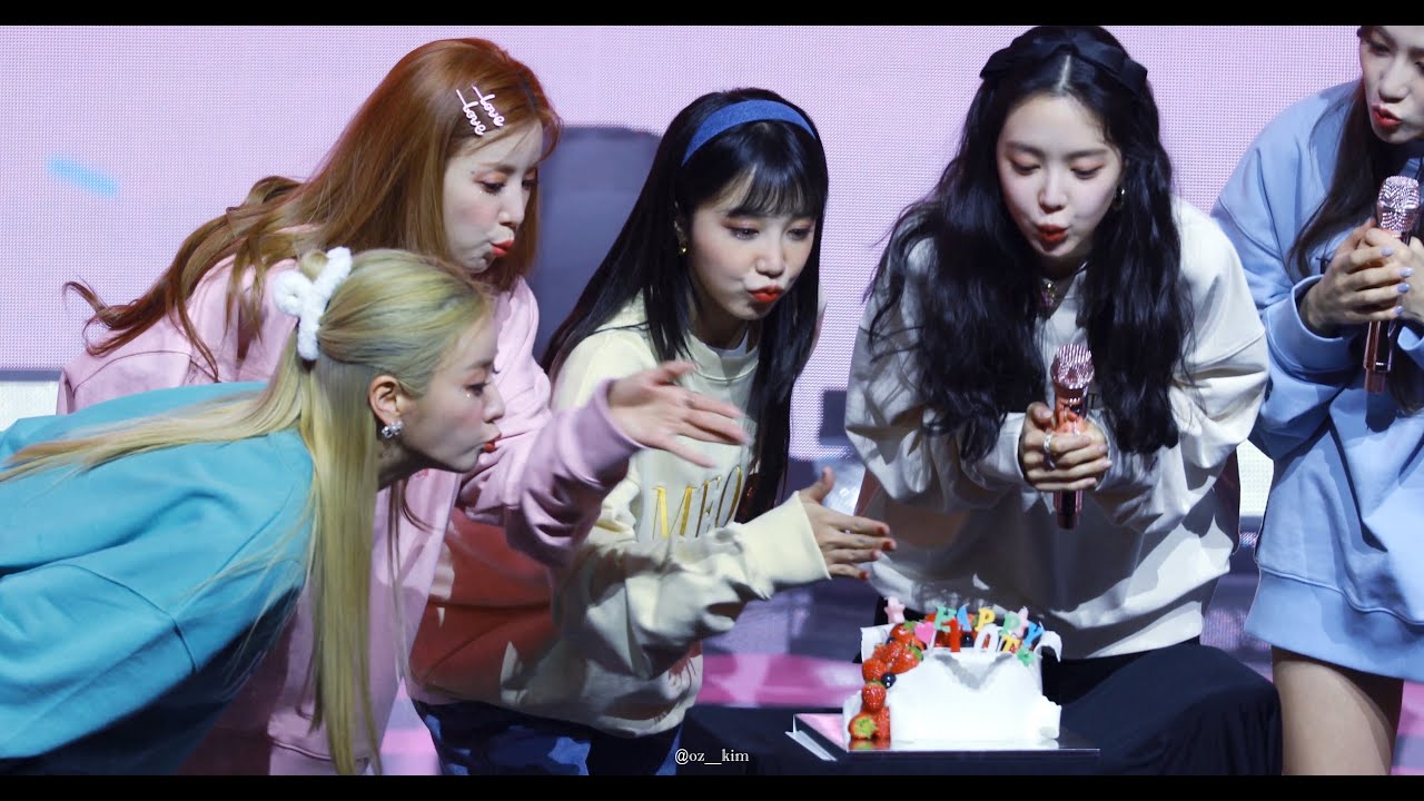 211231 Pink Eve 정은지 - 10주년 축하케이크+10자 토크