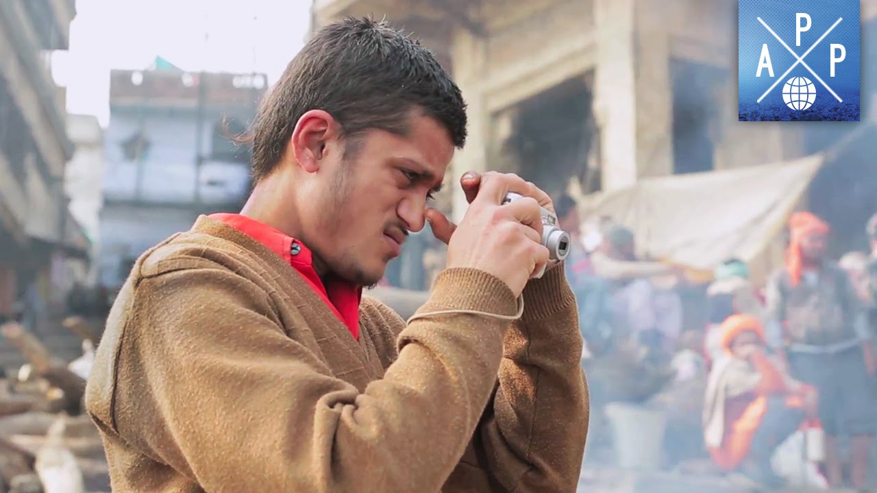 Os fotógrafos funerários de Varanasi