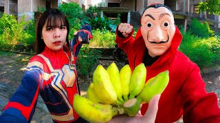 Never Mess With Angry Spider-Girl Funny Parkourpov Chase