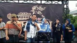 KONSER MINI DI TAMAN JOGLO CIANJUR, LAGU DOEL SUMBANG. BAPATI CIANJUR DAN CAMAT CIPANAS