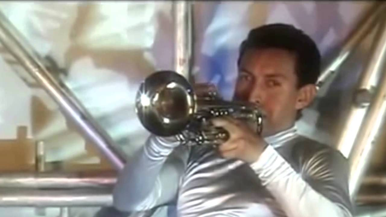 Tu Chica de Acero (Video Clip Oficial) - Giles Show