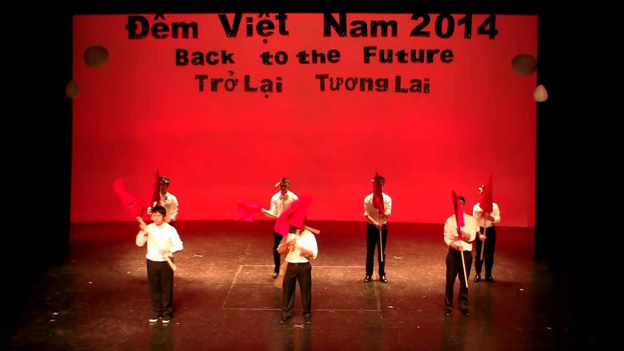 DVN 2014 Guy Southern Flag Dance