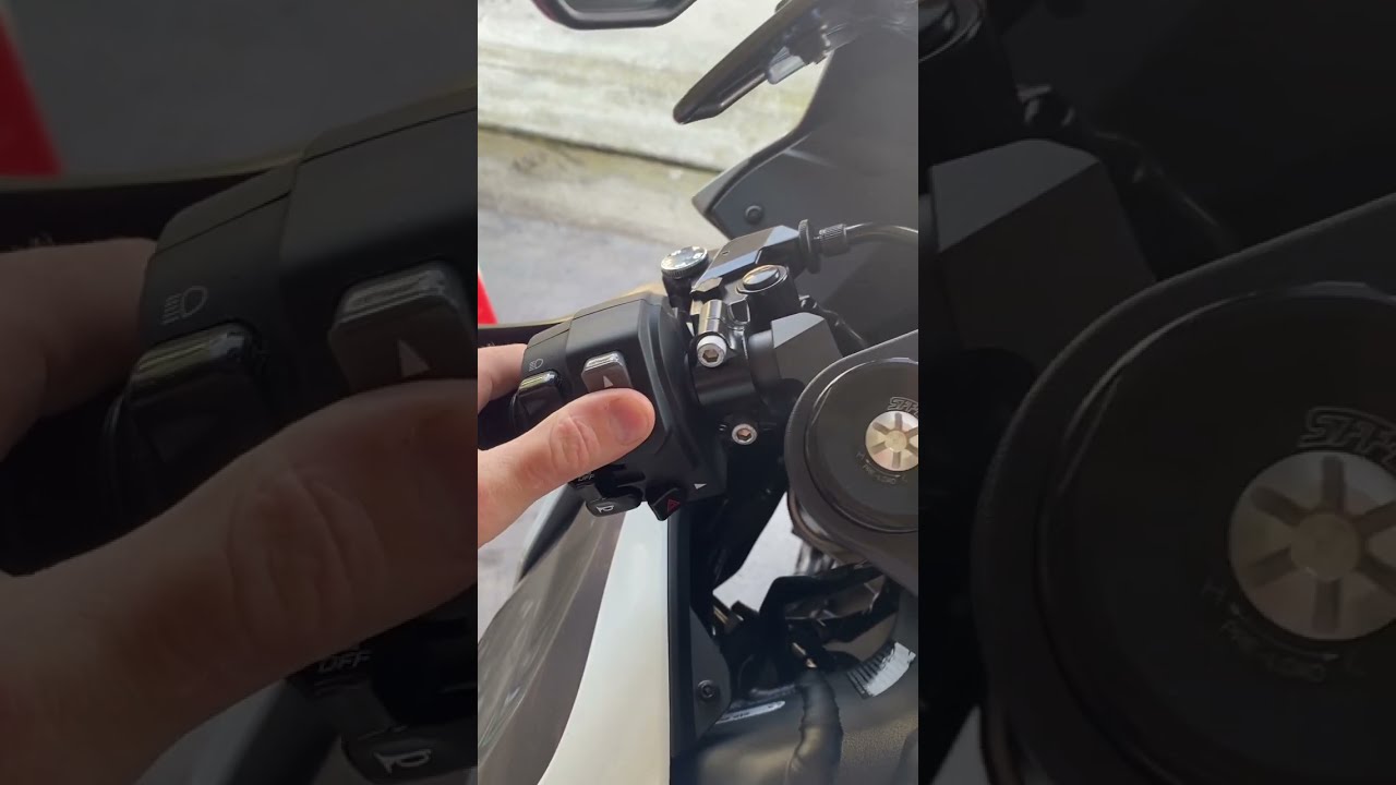 Turning On Off The Quick Shifter A 2025 ZX 6R