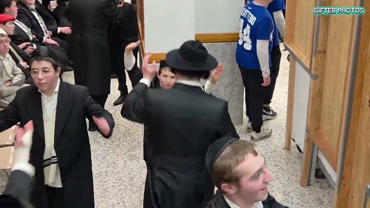 CHAIM BERLIN INTRODUCES NEW SONG AT PURIM MESIBA 2026