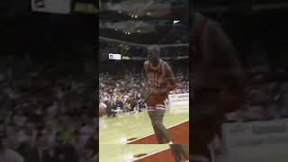 Dominique Wilkins vs Michael Jordan 1988 NBA slam dunk contest 🏆 #shorts #nba