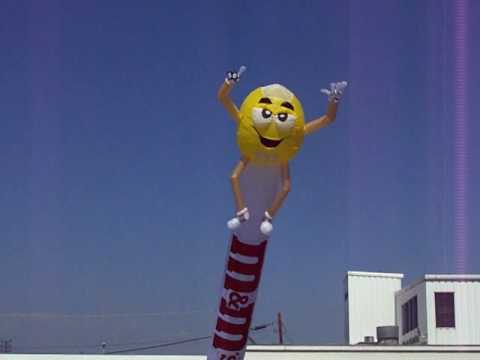 M&M's Yellow dancing inflatable Skydancer Topper - YouTube