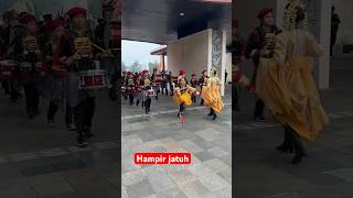 Download Lagu Semangat Fla walaupun hampir jatuh | Ternyata abu abu MP3