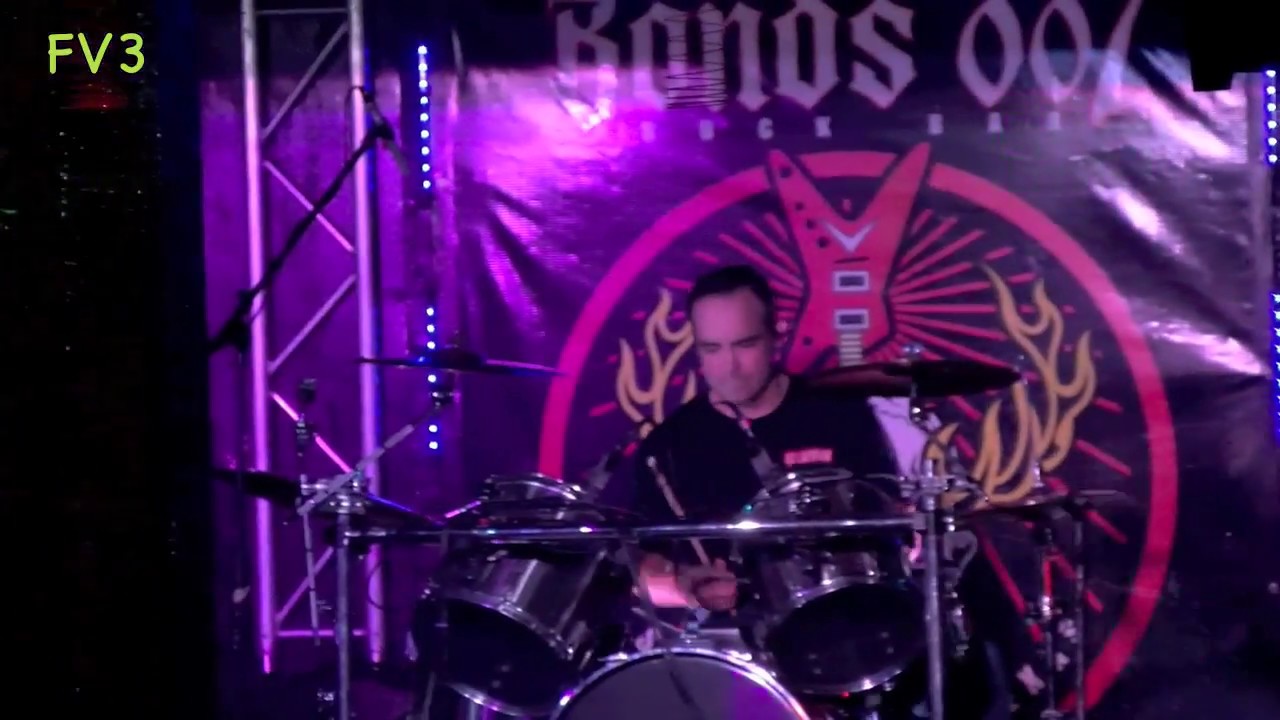 Bonds Rock Bar May 18th 2018