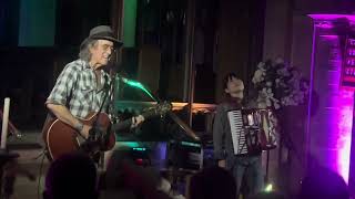 James McMurtry & Betty soo /‘ no more buffalo’