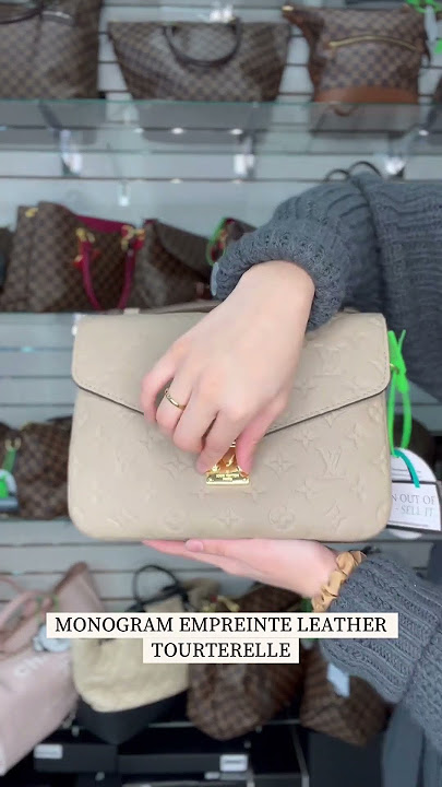 LOUIS VUITTON Monogram Recital Bag Review!