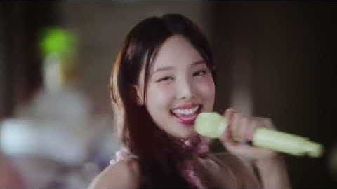 NAYEON "NO PROBLEM (Feat. Felix of Stray Kids)" Band Live Clip