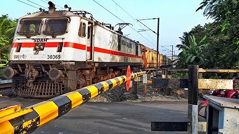 Furious Speedy Testa Torsa & Intercity Express skip Busy Level Crossing led by WAP-7 & WAP-5 Loco