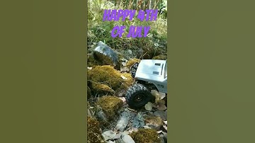 Wraith with new cage mod. #shorts #shortvideo #rc #rccar #rccars #rccrawler #rctruck #axial