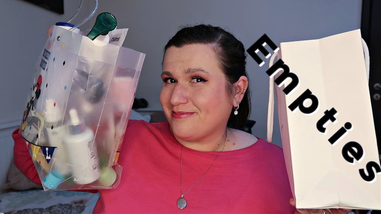 Empties cu multe parfumuri terminate