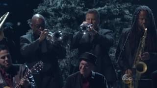 Watch Alan Jackson Winter Wonderland video