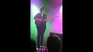 20131118 Daughter - Shallow - Live at Paradsio