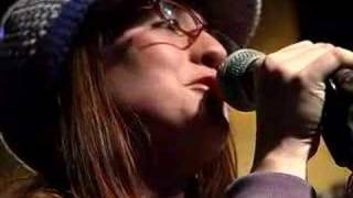 Ingrid Michaelson - &quot;Lady in Spain&quot; (good sound)