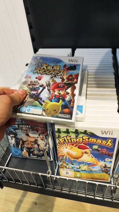 Геймерский магазин а Германии город Готтенхайм , картриджи, диски игры ...