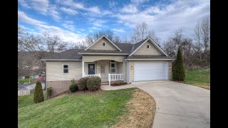 102 Parker Dr, Elizabethton, TN 37643