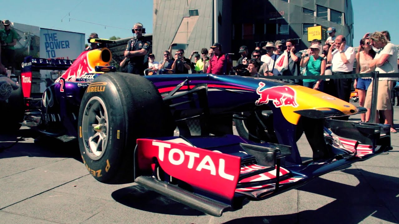 F1 Car Sings Advance Australia Fair - Red Bull Renault