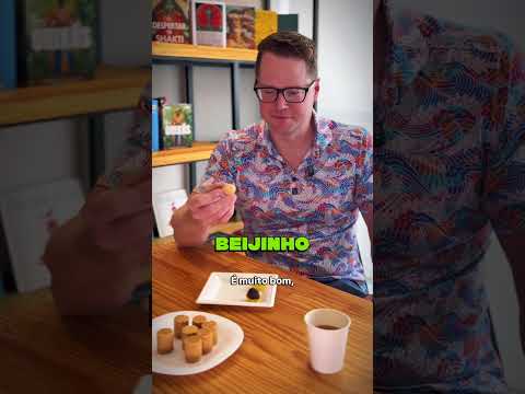 Provando comidas brasileiras com Robert Jackson Bennett, autor de “O cálice contaminado”
