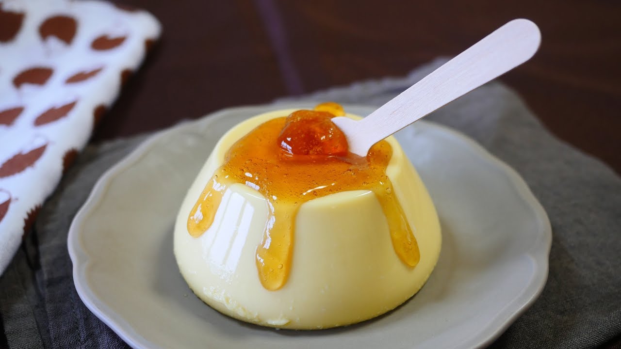 Cream Cheese Pudding with Maple Syrup That Looks Like a Plastic Food Sample | MosoGourmet 妄想グルメ