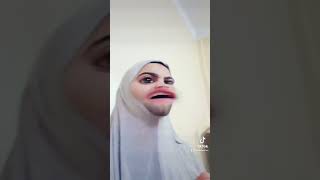 الحاجة يمينة حابة تحل فايسبوك 😂😂