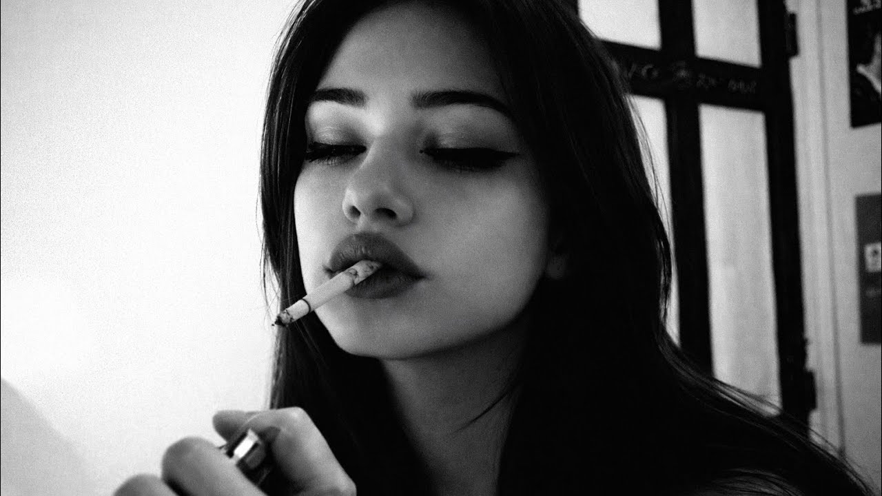 Elia - Bad Dreams (Official Audio)